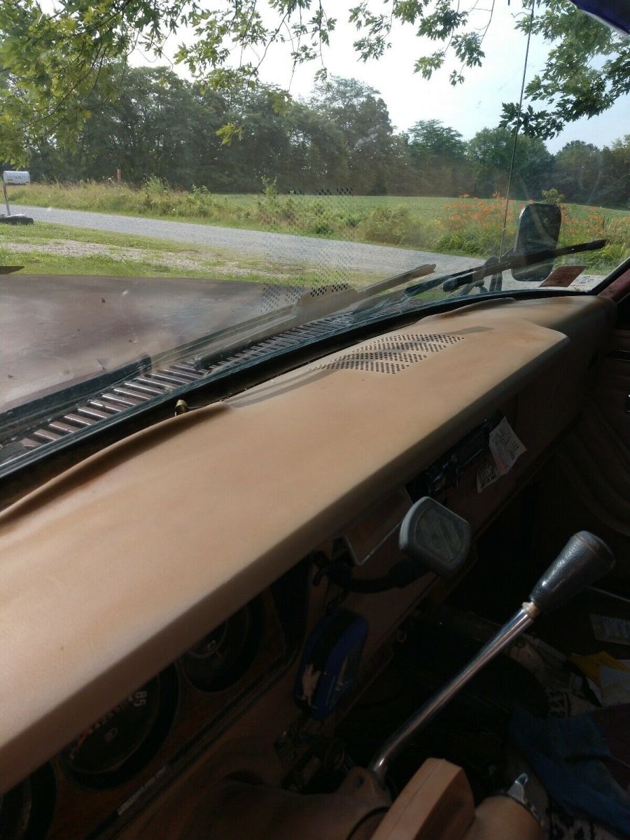 1984 jeep grand wagoneer suv red 4wd automatic