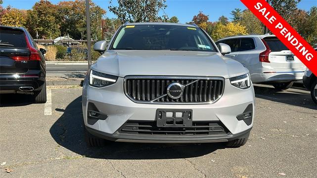 2023 volvo xc40 b5 awd plus bright