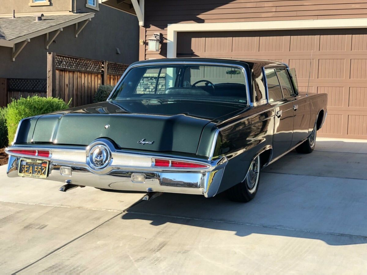1966 chrysler imperial crown sedan