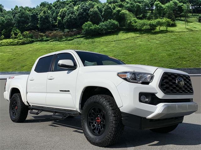 2022 toyota tacoma trd sport