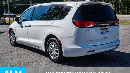 2022 Chrysler Voyager