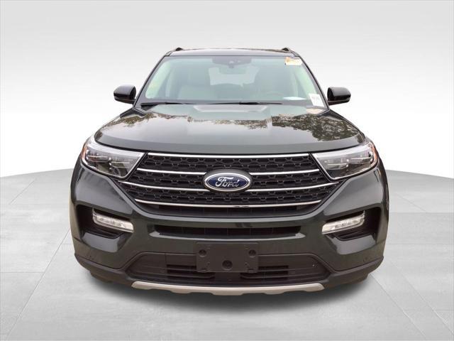 2023 ford explorer xlt