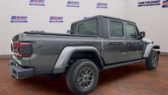 2024 Jeep Gladiator