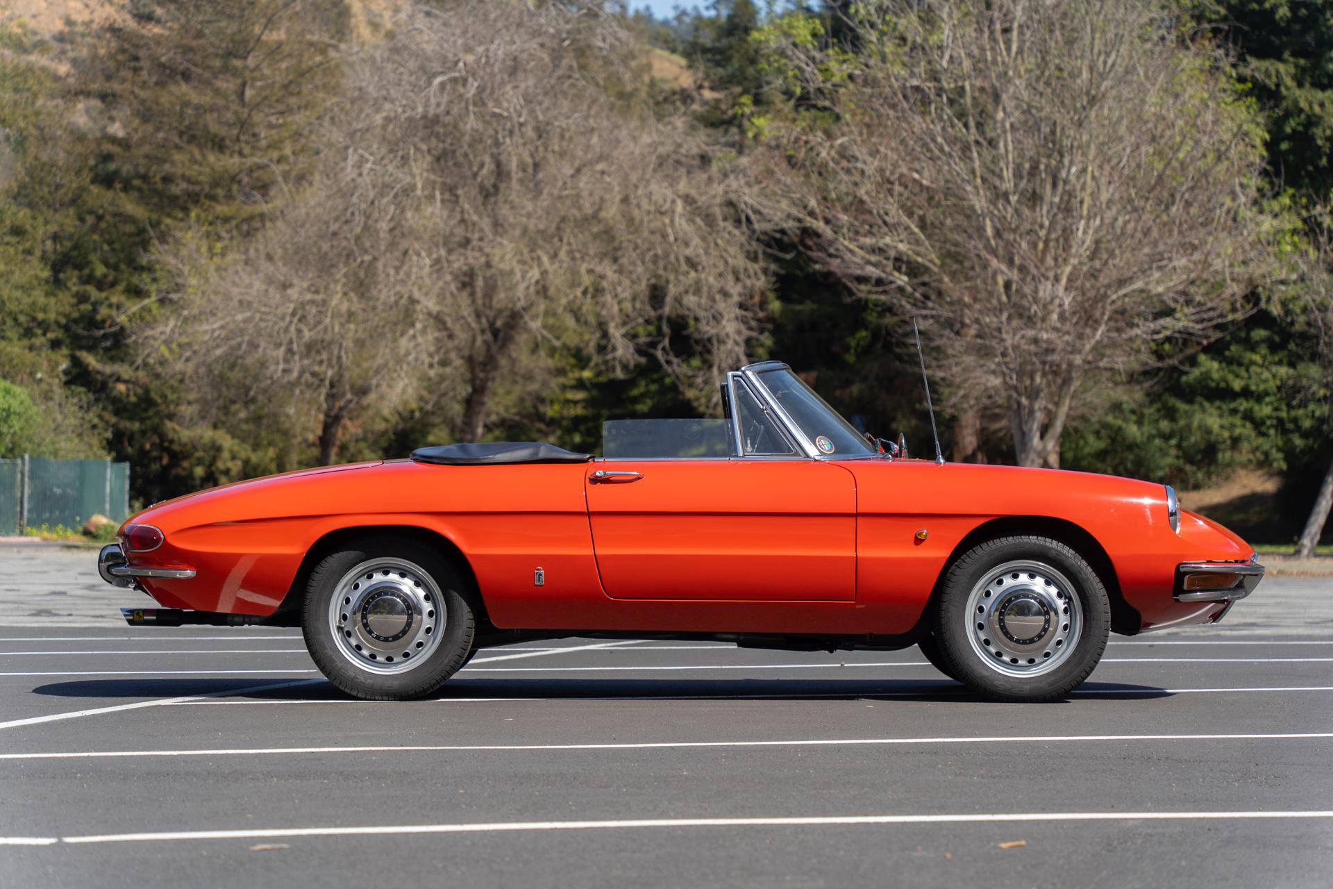 1967 alfa romeo spider duetto