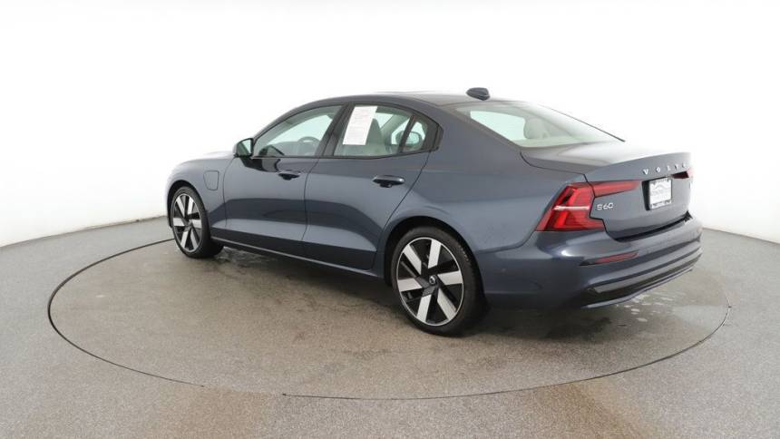 2024 volvo s60 recharge t8 ultimate dark theme