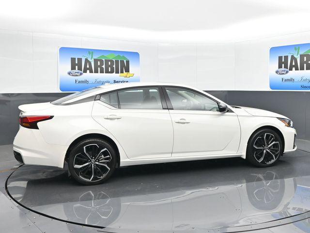 2023 nissan altima 2.5 sr