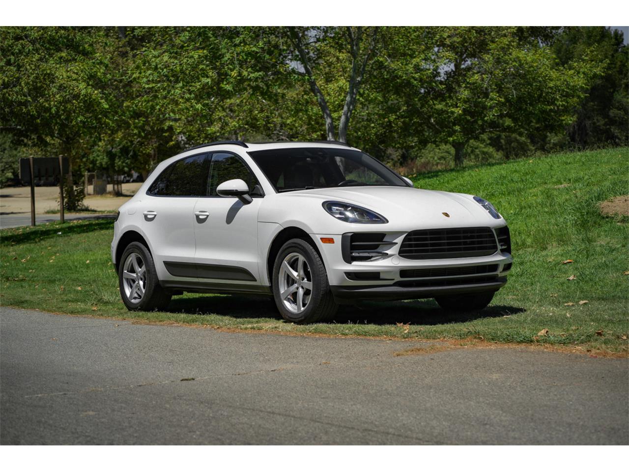 2021 porsche macan