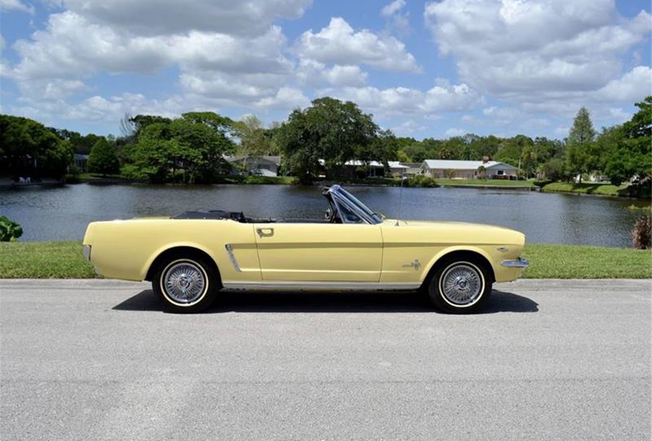 1965 ford mustang