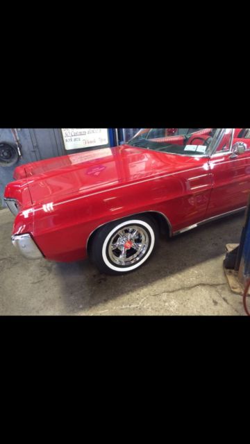 1967 pontiac grand prix in clean condition. runs and drives smooth