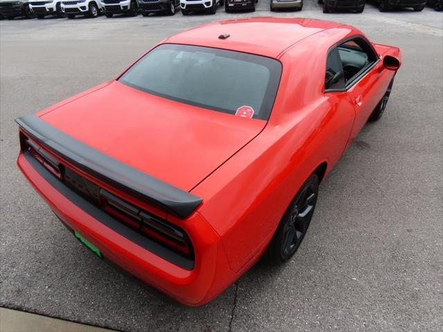 2023 dodge challenger sxt