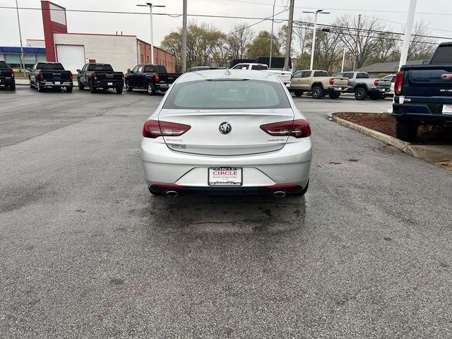2018 buick regal sportback essence