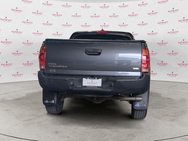 2012 toyota tacoma base