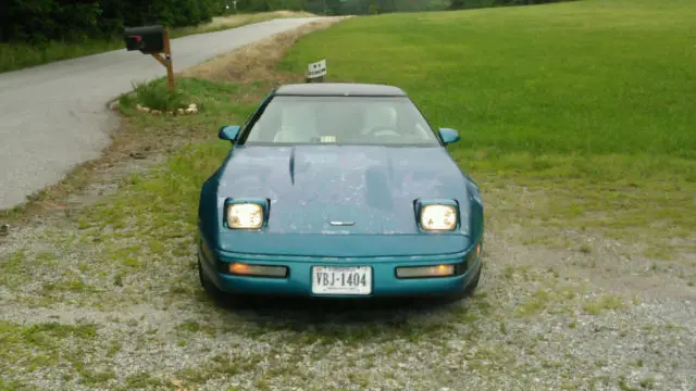 1993 chevrolet corvette base hatchback 2-door 5.7l 6sp
