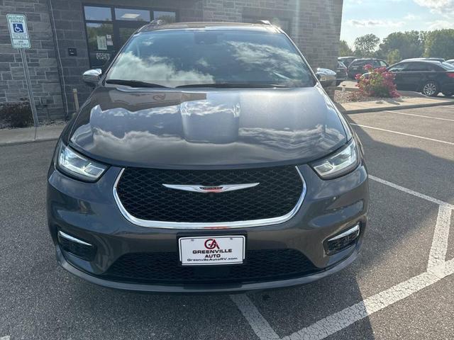 2022 chrysler pacifica limited