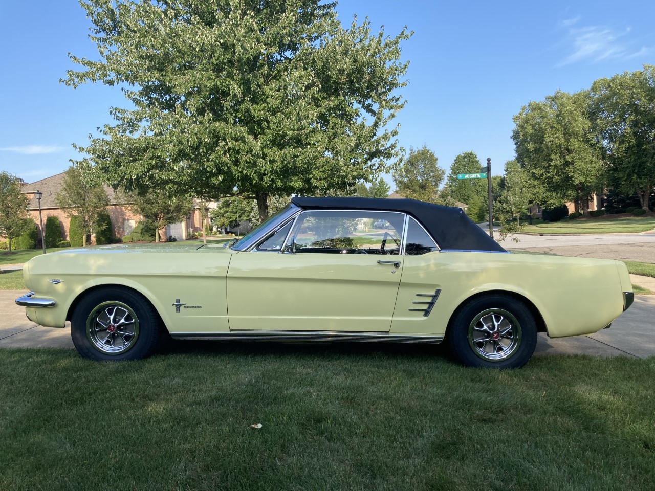 1966 ford mustang convertible 289 3-speed