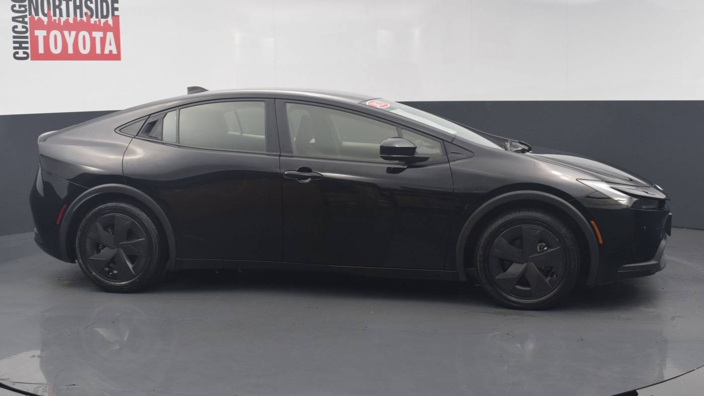 2023 toyota prius le