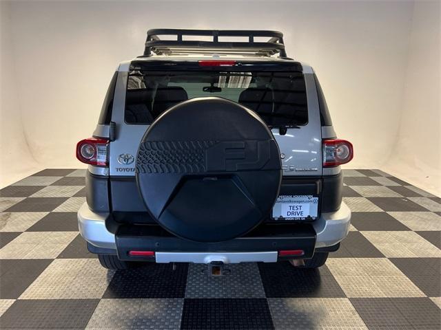2012 toyota fj cruiser base