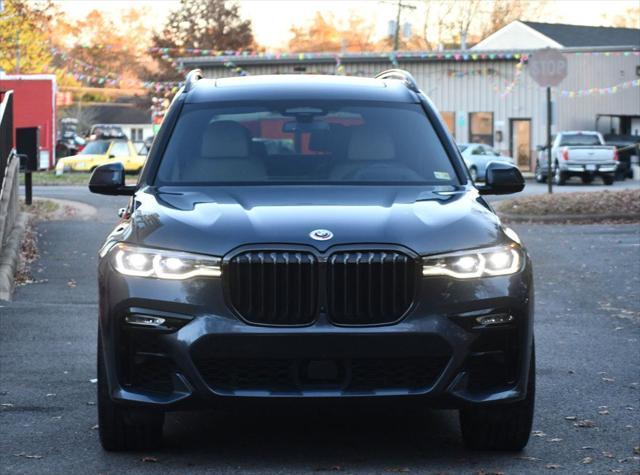2022 bmw x7 m50i