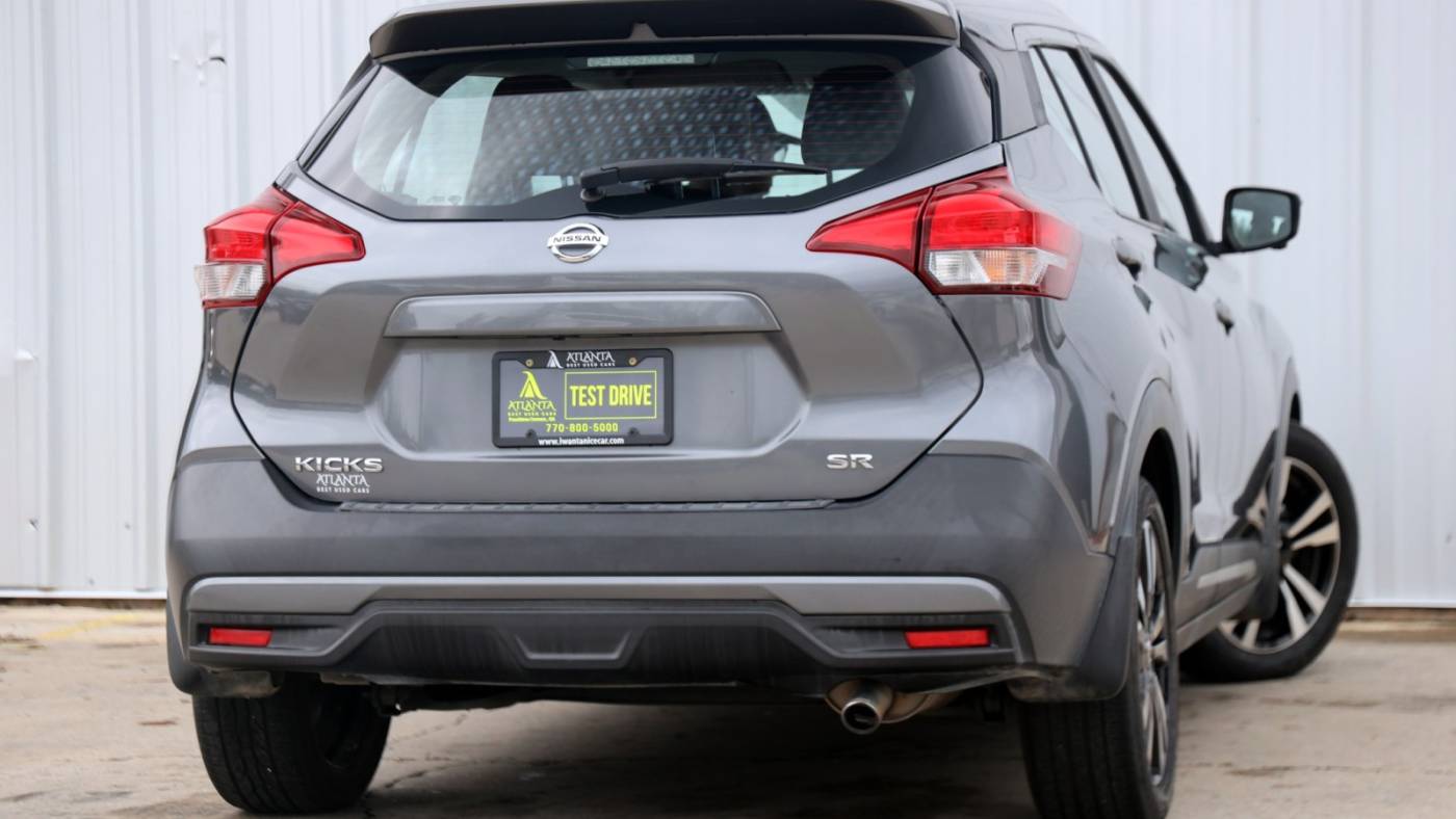 2019 nissan kicks sr