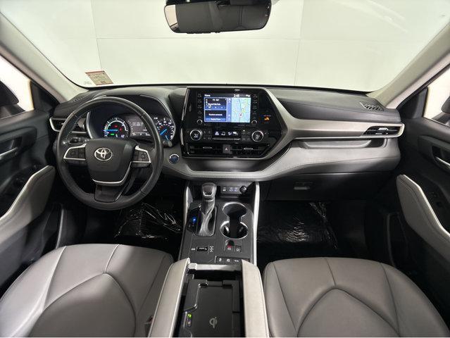 2022 toyota highlander hybrid xle
