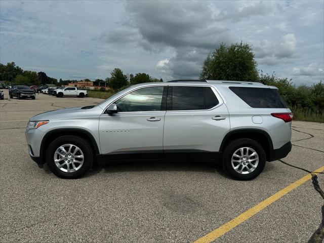 2018 chevrolet traverse lt cloth
