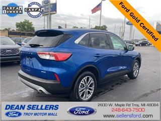 2022 Ford Escape sel