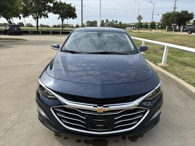2022 chevrolet malibu fwd lt