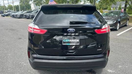 2021 ford edge se