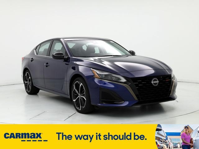 2023 nissan altima sr