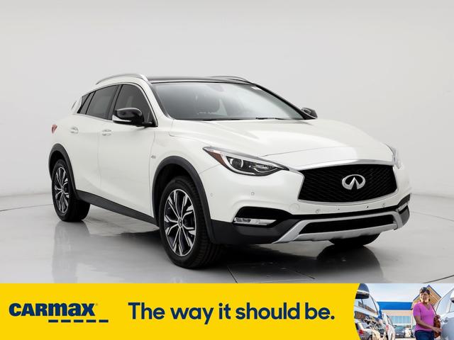 2017 infiniti qx30 luxury