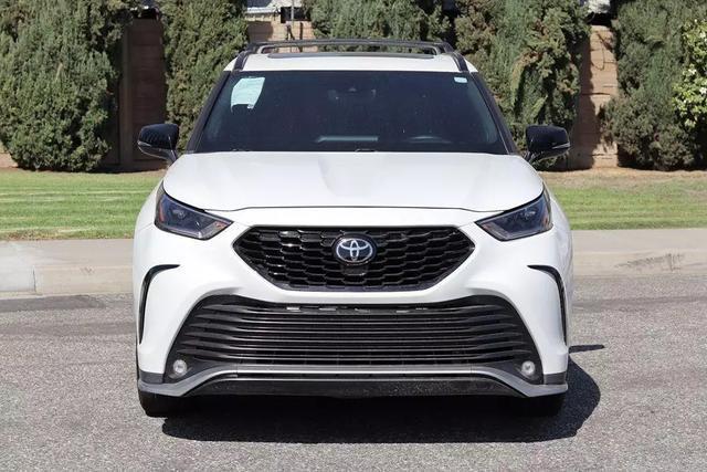 2021 toyota highlander xse