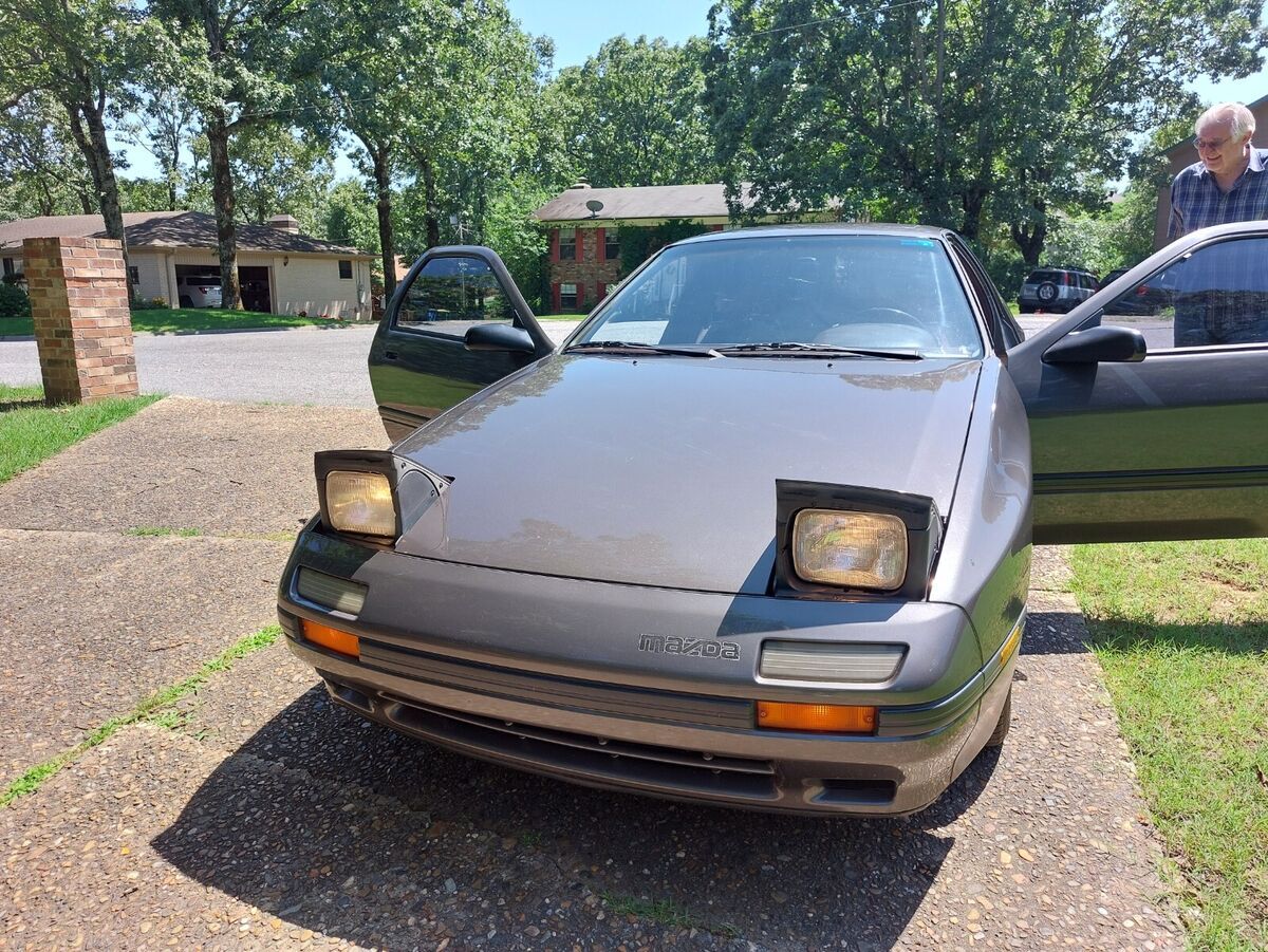 rare find 79600 miles 5 speed original paint garage kept 2nd owner 32 years