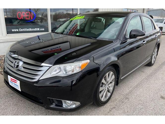 2011 toyota avalon in des moines, iowa