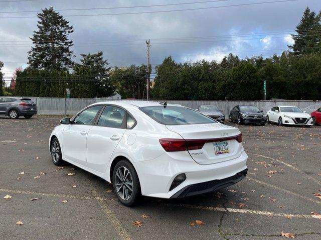 2022 kia forte lxs