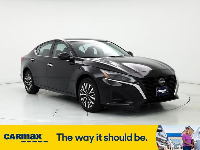 2023 nissan altima sv