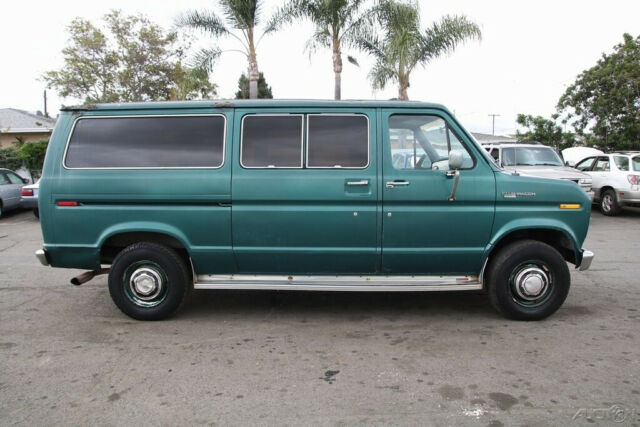 1983 ford e-250 club wagon xl automatic 8 cylinder no reserve