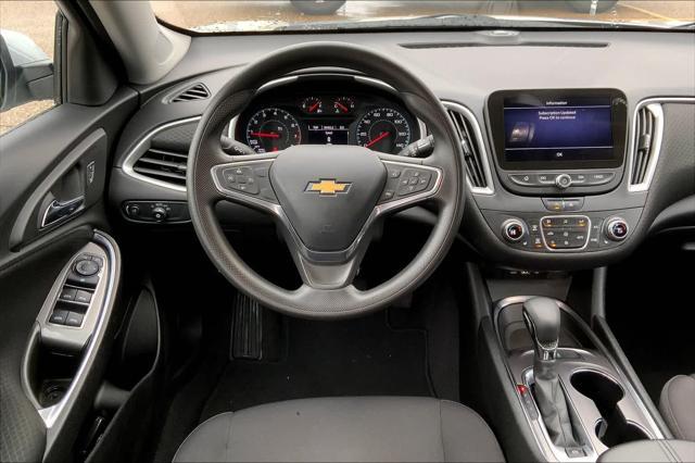 2022 chevrolet malibu fwd lt