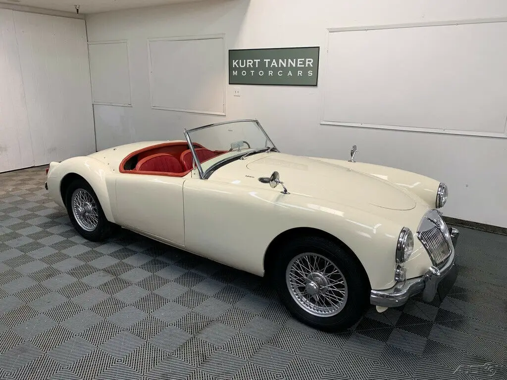 1960 mga mk1 roadster. older cosmetic restoration. recently rebuilt engine