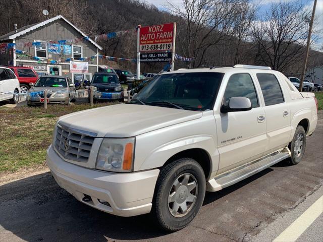 2005 cadillac escalade ext base