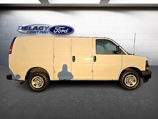 2020 chevrolet express 3500 rwd 3500 regular wheelbase wt
