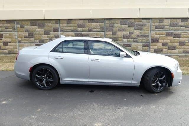 2022 chrysler 300 s 4dr rear-wheel drive sedan in indianapolis, indiana