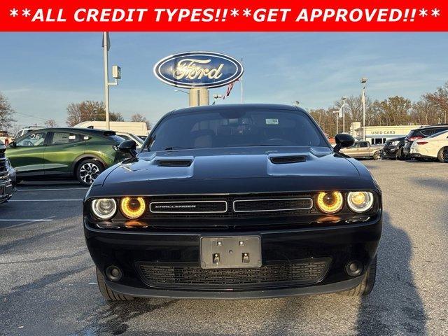 2019 dodge challenger sxt