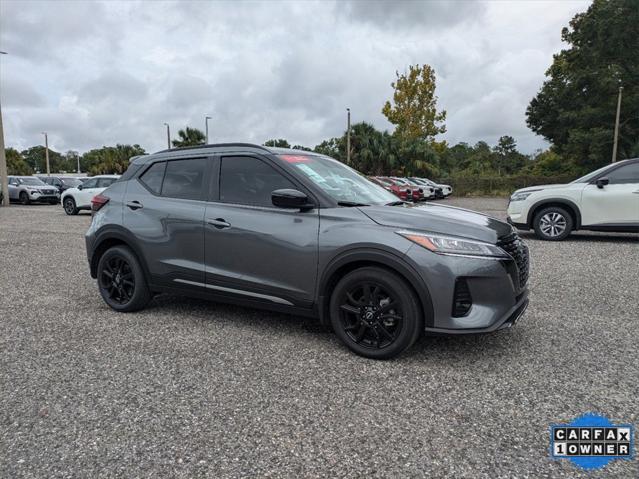 2022 nissan kicks sr