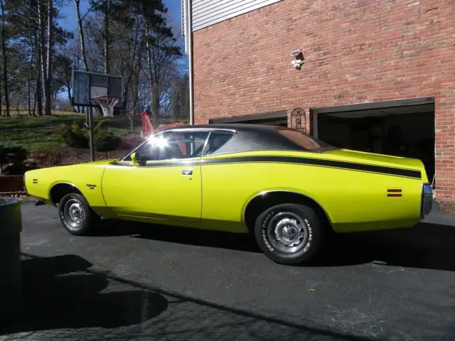 beautiful vintage 1971 dodge charger 56000 miles curious yellow and black