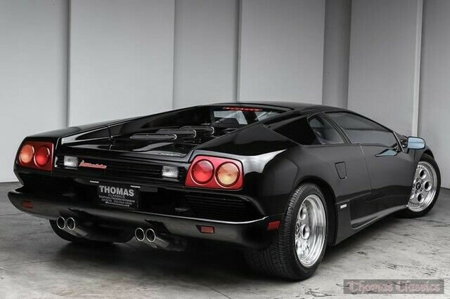 1992 lamborghini diablo coupe