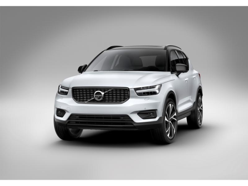 2025 Volvo XC40
