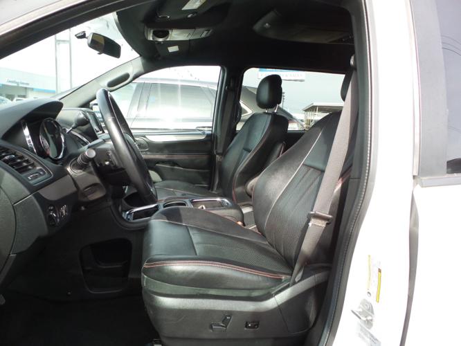 used 2016 dodge grand caravan r/t collins, ms 39428 for sale in collins, mississippi
