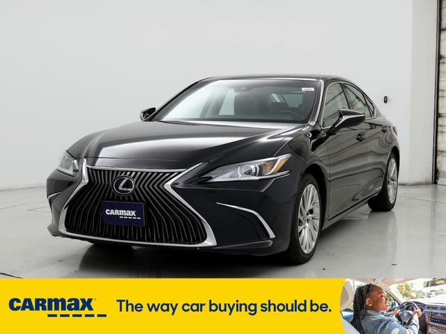 2021 lexus es 300h luxury