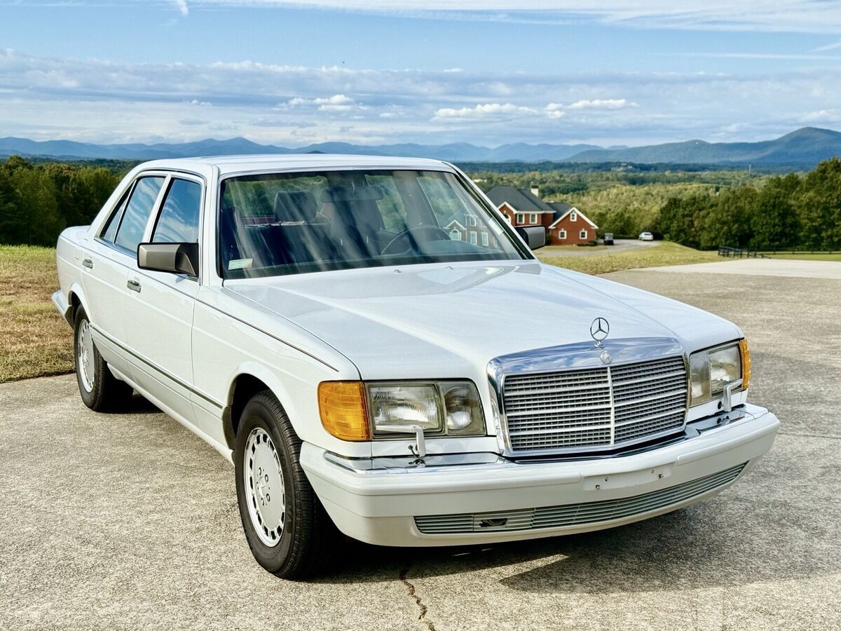 1991 mercedes-benz 300se sedan white se