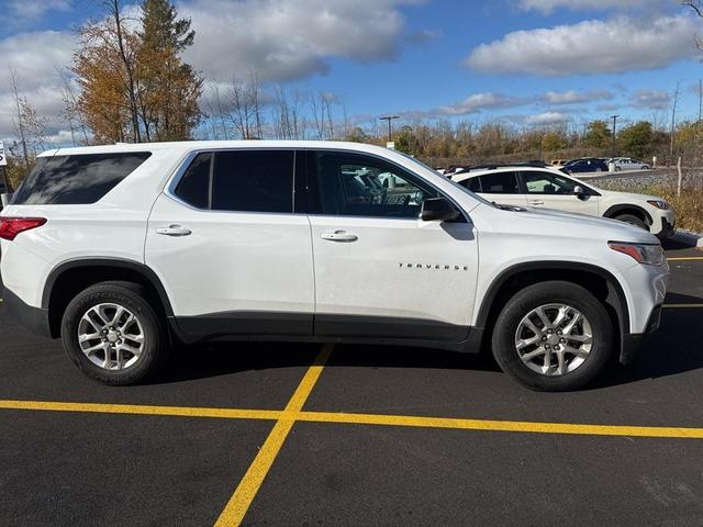 2021 chevrolet traverse ls